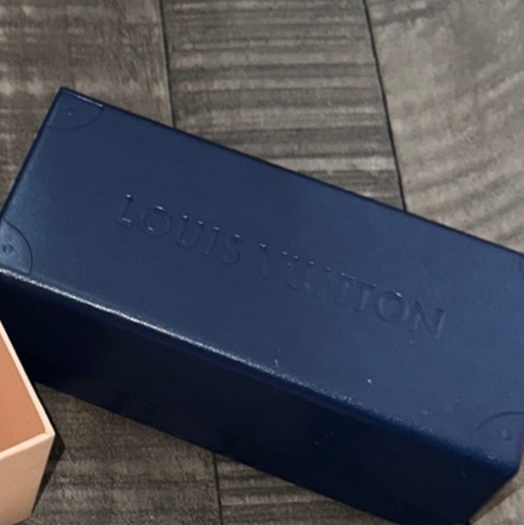 Original Louis Vuitton Sunglasses Case - Picture 1 of 5